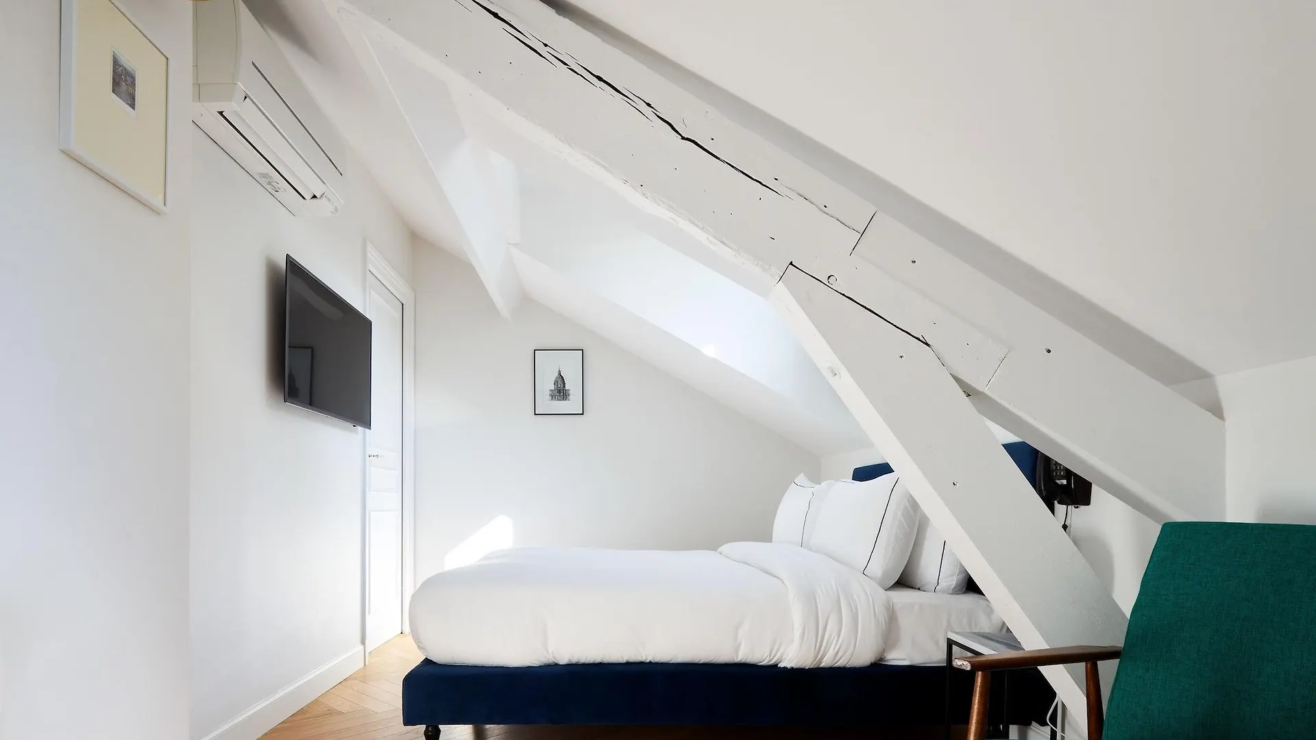 Rendez-vous Batignolles 3* Paris