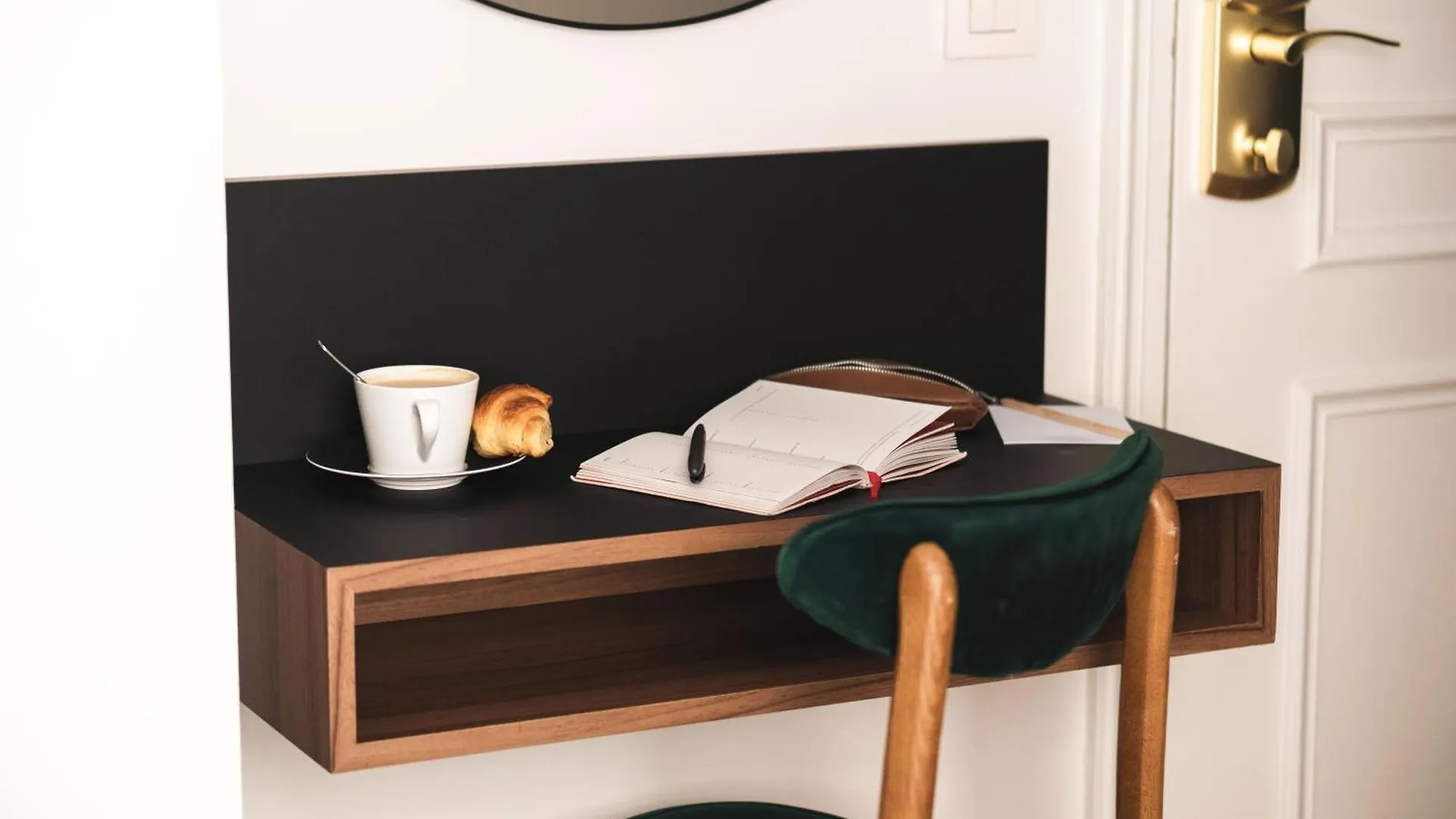 Otel Rendez-vous Batignolles