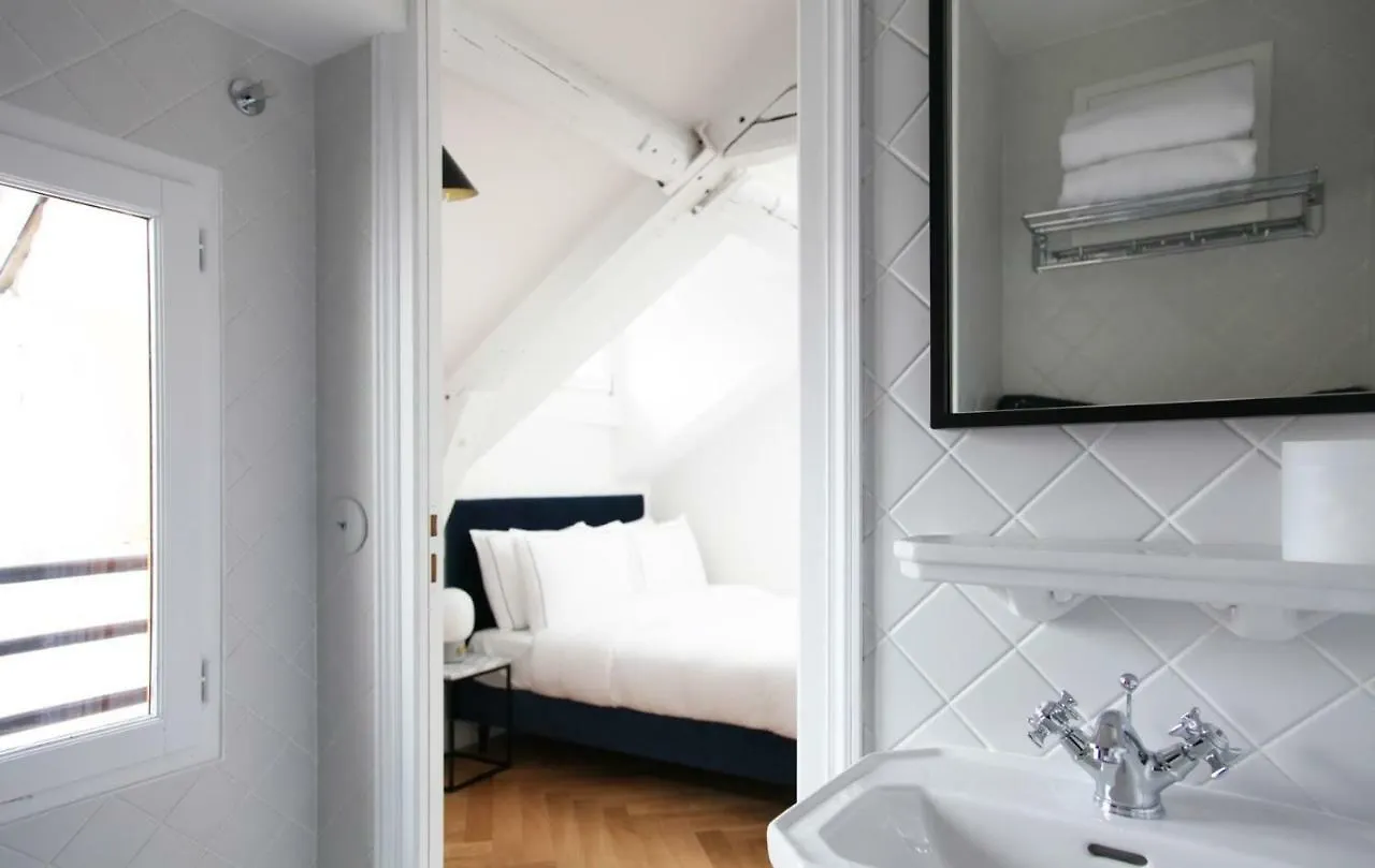 Otel Rendez-vous Batignolles Paris
